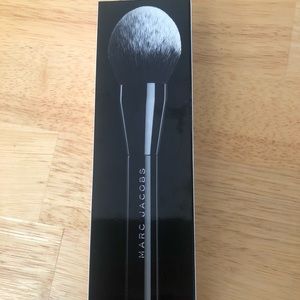 Bronzer brush